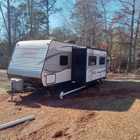 Beautiful Camper On Quiet Lot In The Foothills Of Western Nc Hotel Rutherfordton Exterior photo